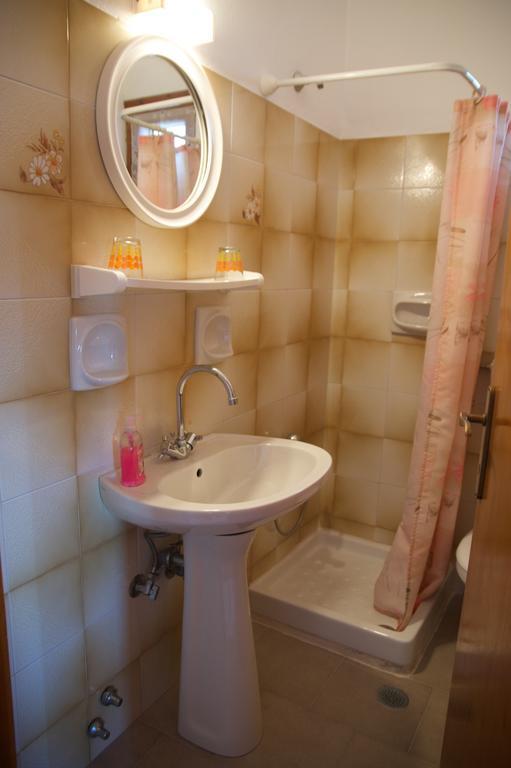Stavroula Rooms Makrirrákhi Rom bilde