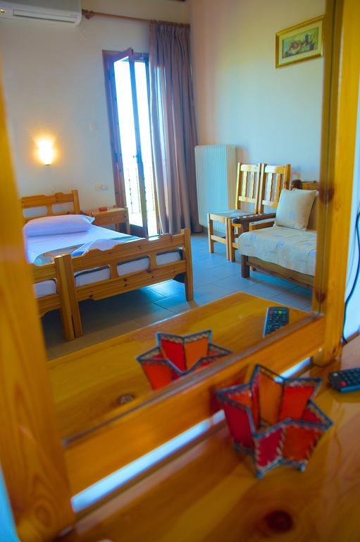 Stavroula Rooms Makrirrákhi Eksteriør bilde